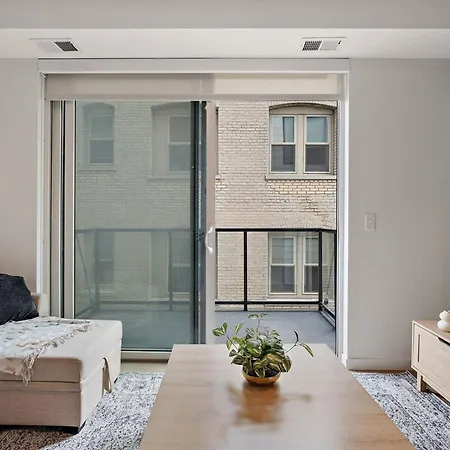 Chic & Luxury 1Bd Condo In Downtown Minneapolis, Minutes From Minneapolis Convention Center & US Bank Arena